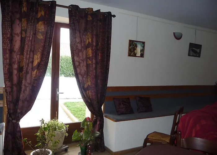 Bed & Breakfast La Ferme Des Denis Chambres Dhotes Chanos-Curson
